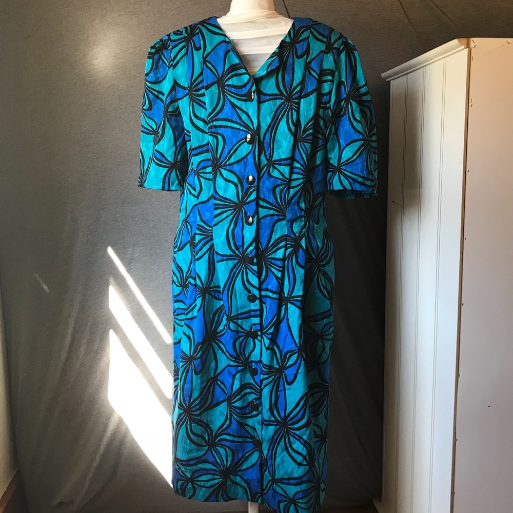 true Vintage! bold blue button down dress